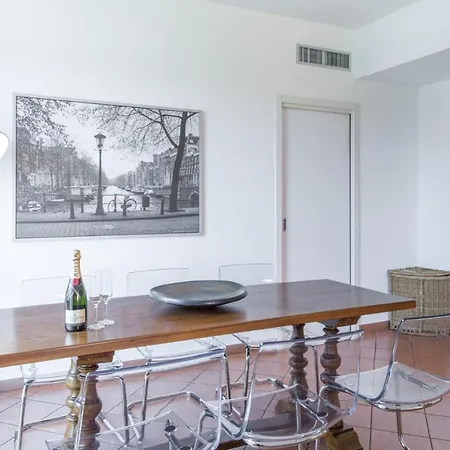 Apartment Suitelowcost Stilicone
