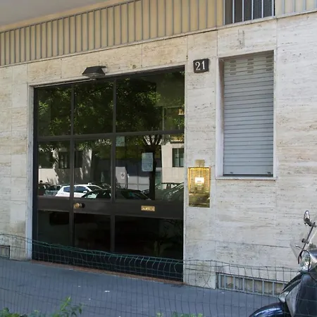Suitelowcost Stilicone Apartment *